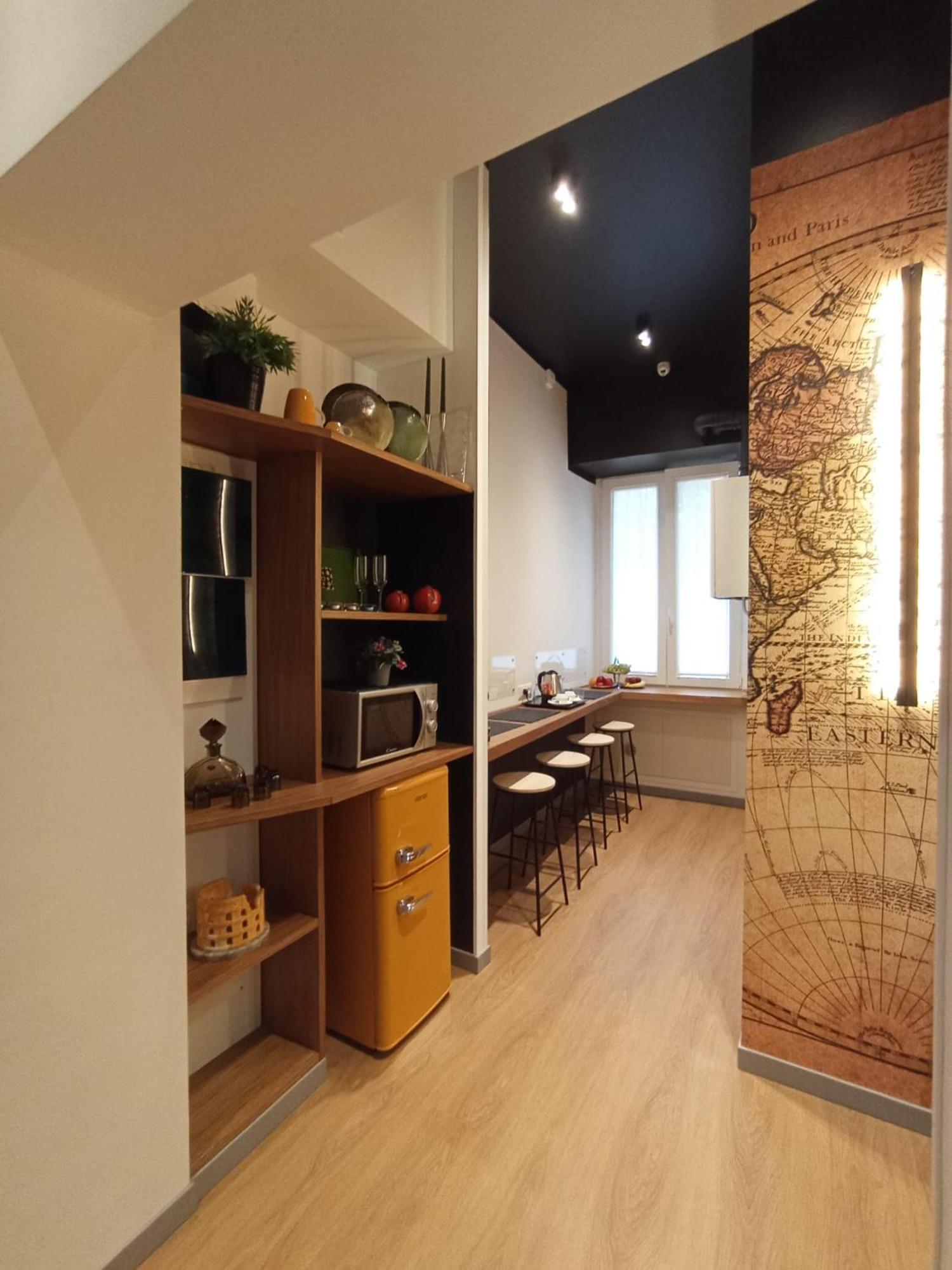 Trevi Monti House Hotel โรม ภายนอก รูปภาพ